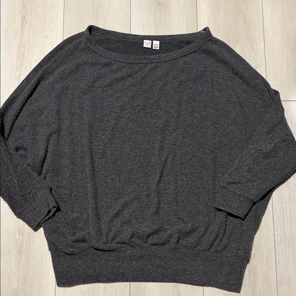 Women’s Melrose Dark Gray Crew Neck Sweater-3/4 sleeve. size L